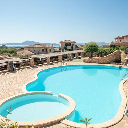 Sardegnaot Vista Mare Piscina E Vakantiehuis Olbia
