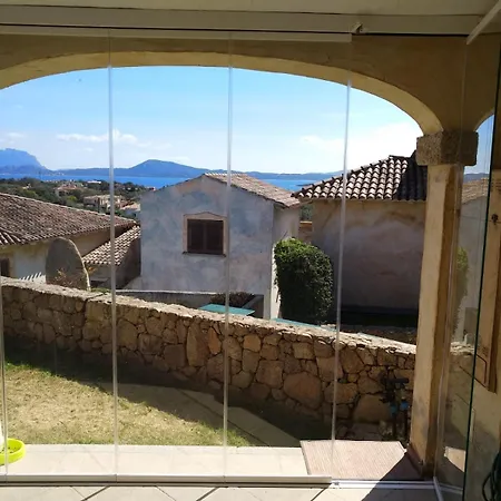 Dom wakacyjny Sardegnaot Vista Mare Piscina E *