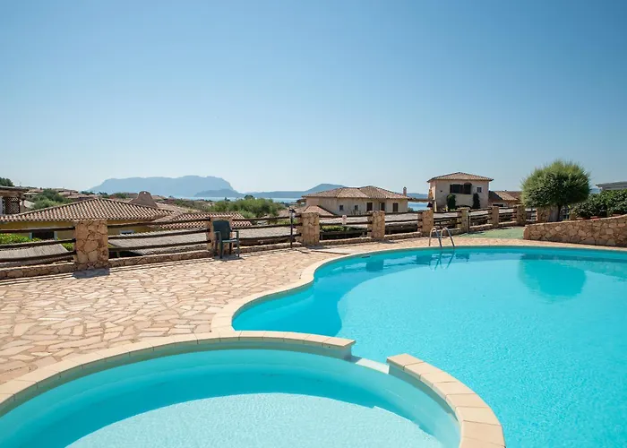 Sardegnaot Vista Mare Piscina E Ferienhaus